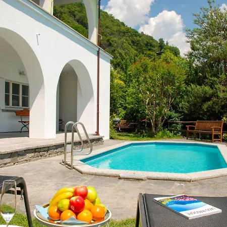 Casa vacanze Holiday Vernice Gialla-2 *