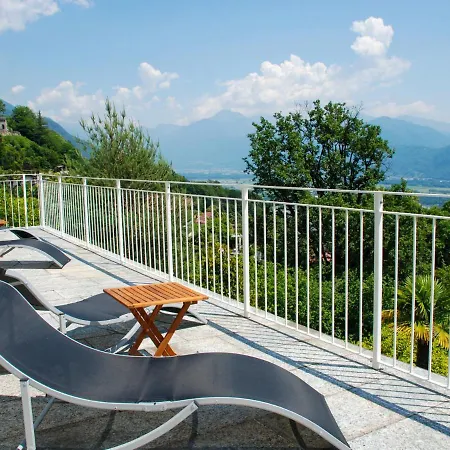 Holiday Vernice Gialla-2 Minusio