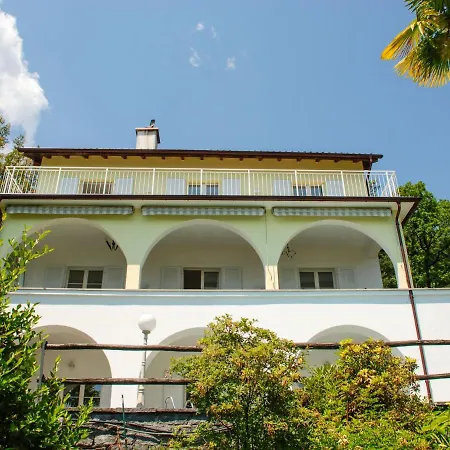 Holiday Vernice Gialla-2 Casa vacanze Minusio